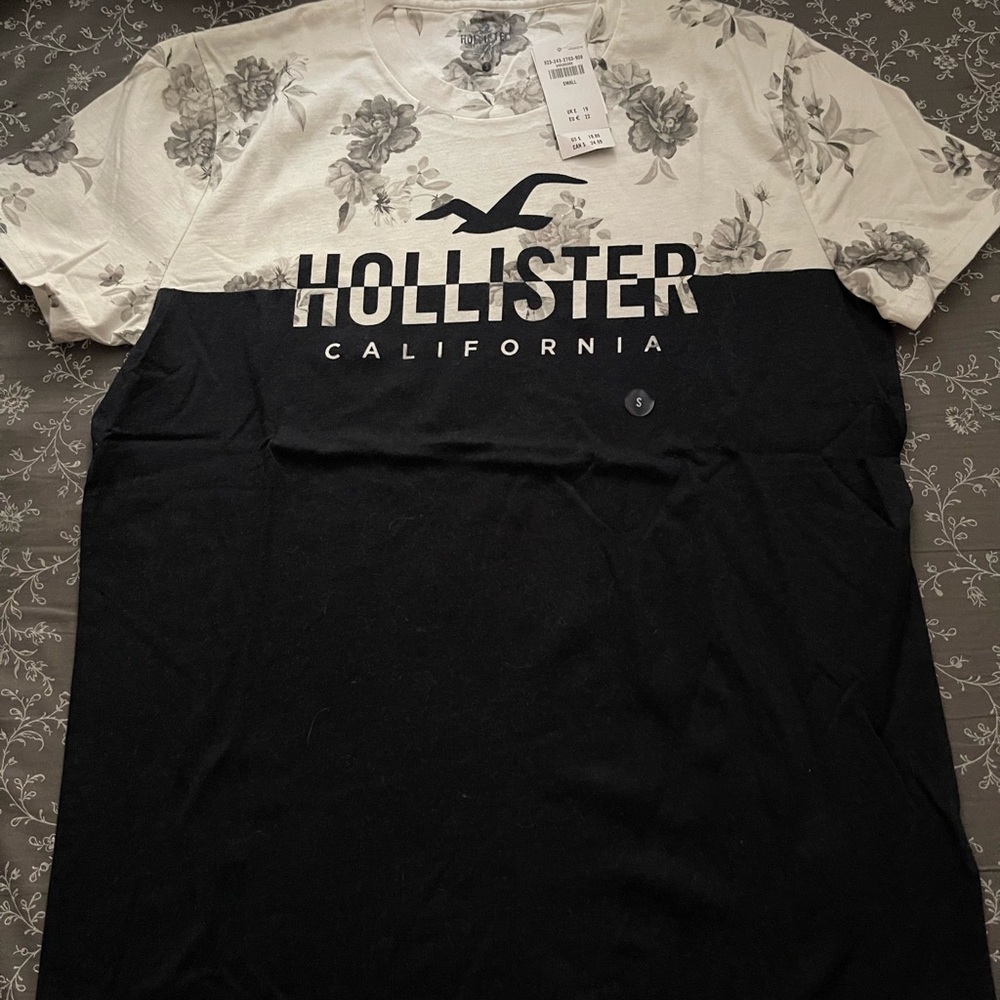 Hollister Short Sleeve